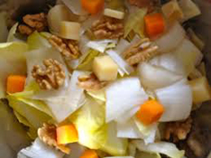 Salade d'endive, fenouil, fromage et noix