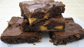 Brownies au chocolat au lait et aux banane caramélisées